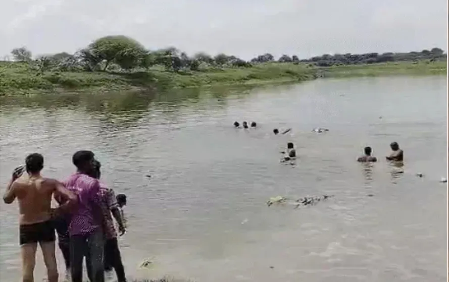 Ujjain-Chambal-River-Dussehra-News