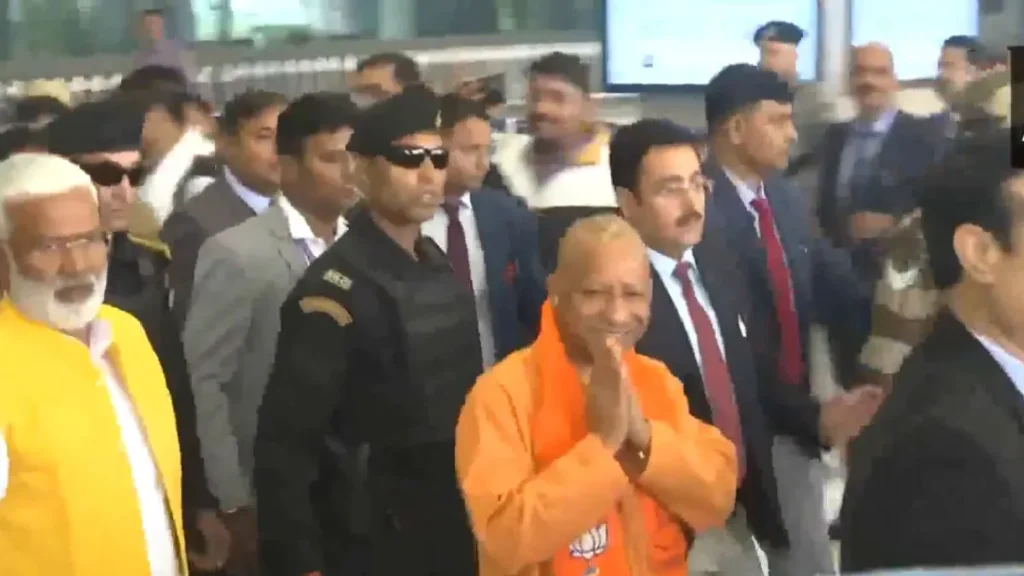 CM-Yogi-Patna-Dainik-Jagran--1763624370544