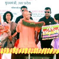 Pink and Purple Colorful Holi Festival Greeting Video (5)